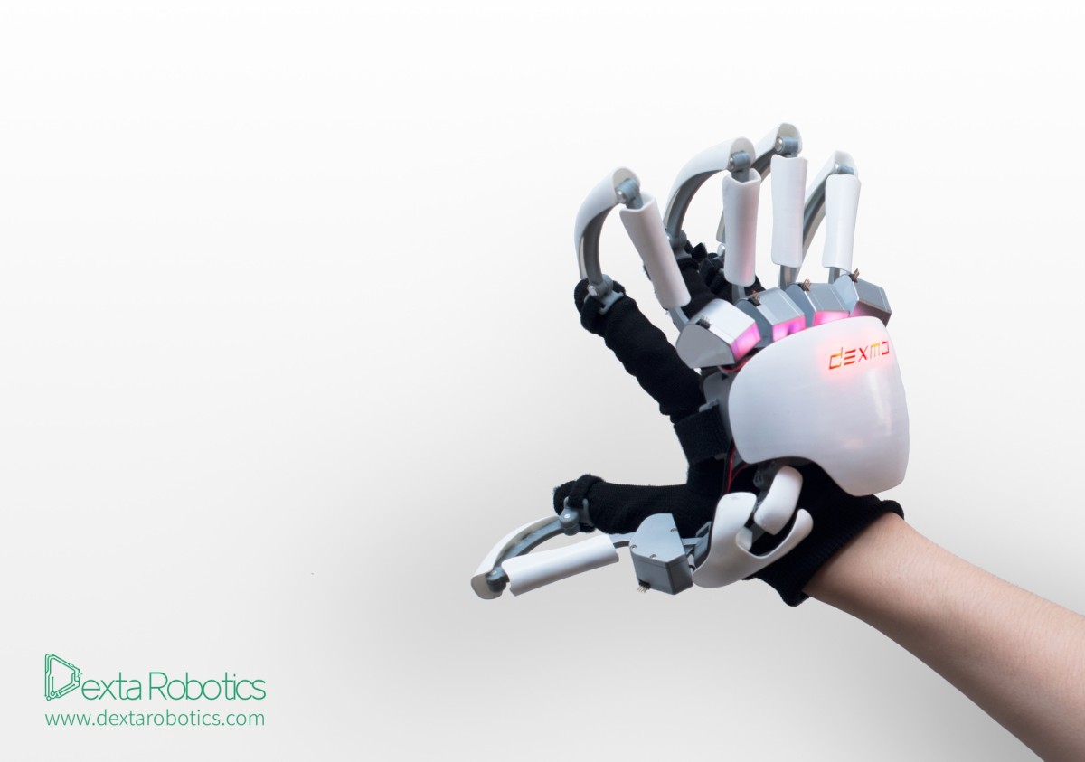 Dexmo exoskeleton glove lets you touch and feel in VR