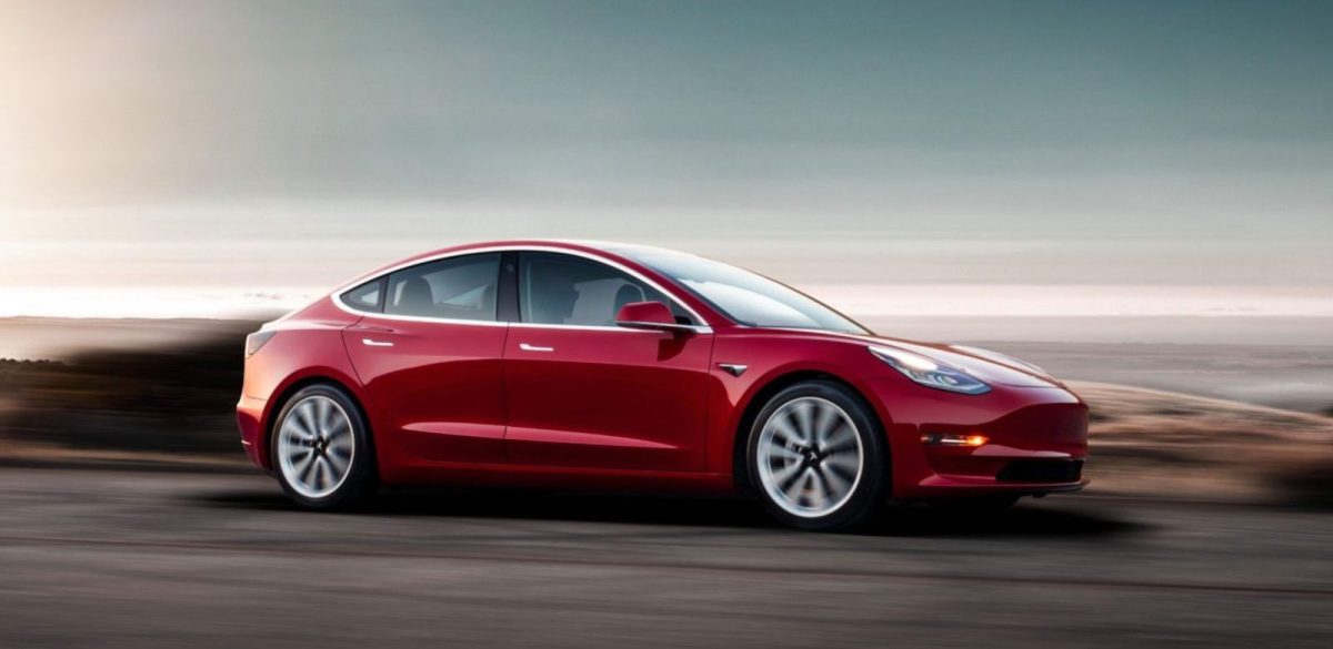 Tesla updates Model 3 software with radio, odometer, and more