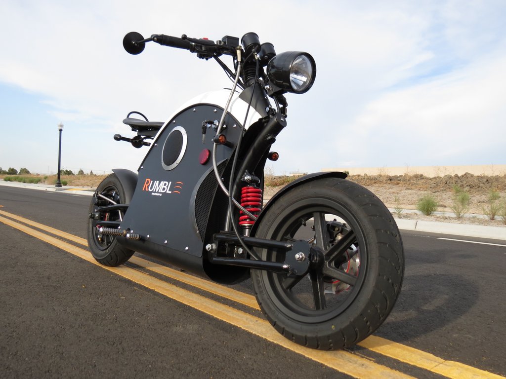 Rumble Motors – the first electric bike with engine sound
