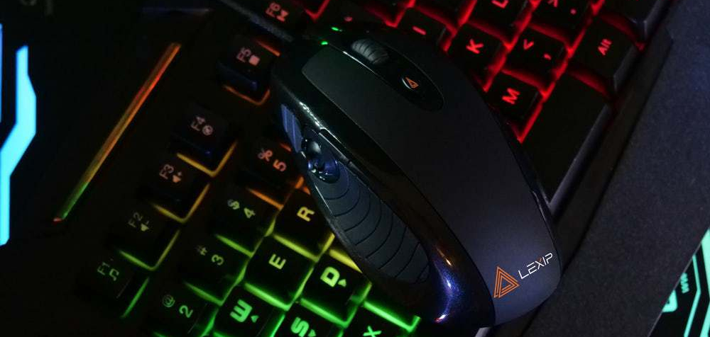 Lexip: Revolutionary Gaming Mouse with 2 internal joysticks!