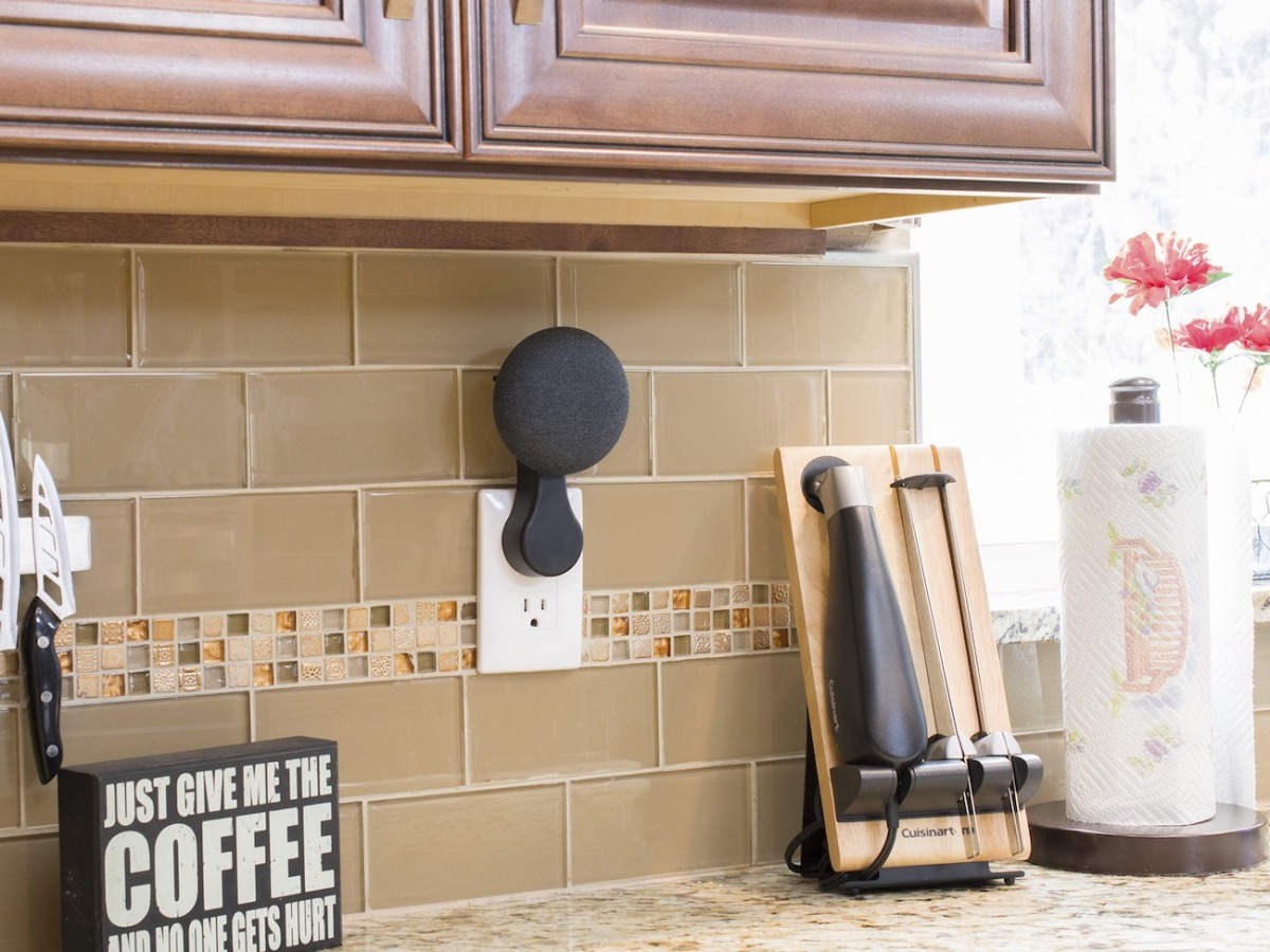 This Mini Google And This Dottie Home Outlet Mount
