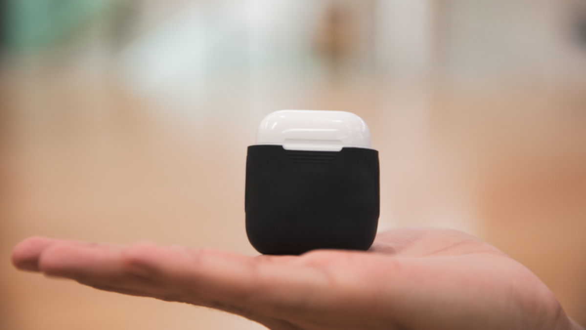 PowerPod Case: wireless charging for your AirPods