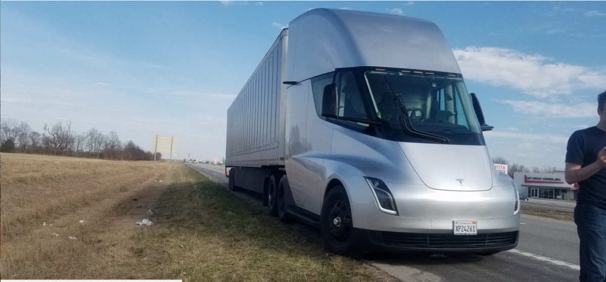 Tesla Semi prototype spotted apparently broken down makes naysayers rejoice, but there’s a twist