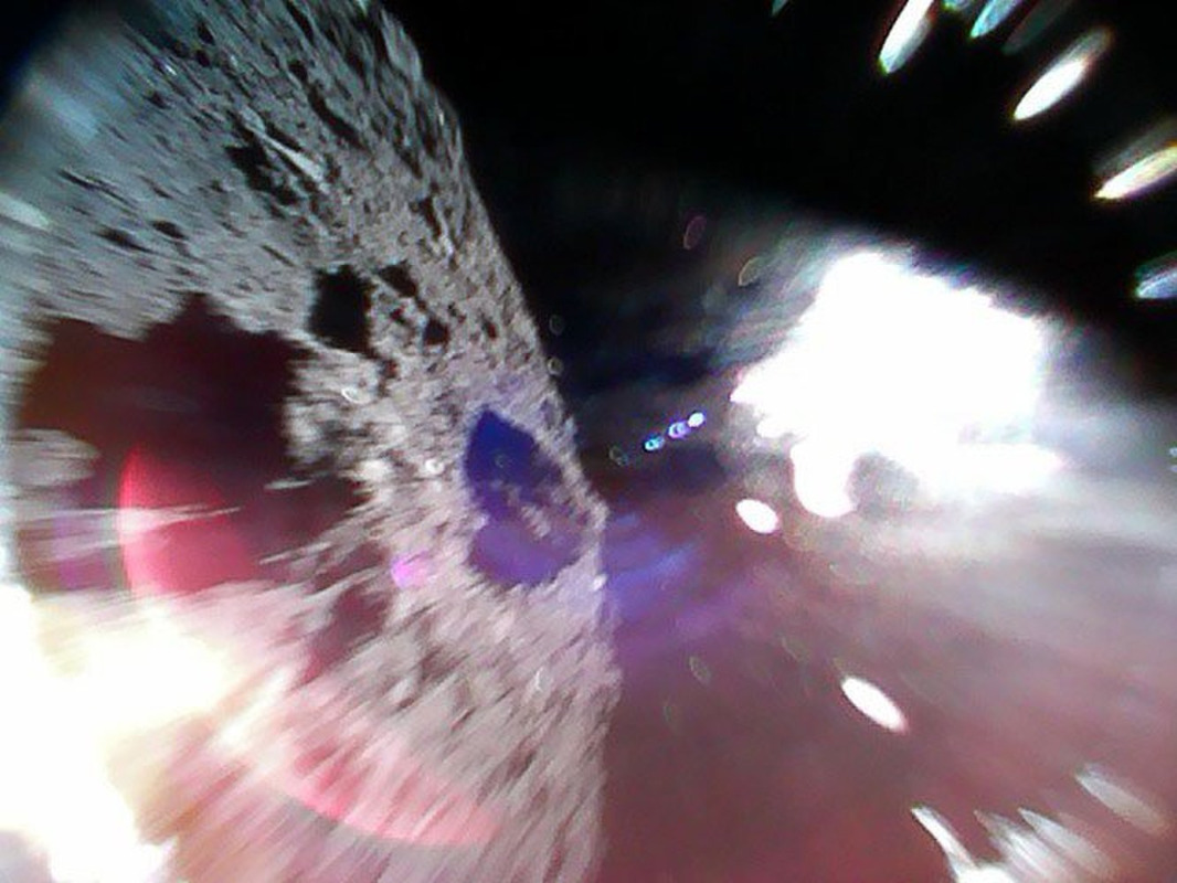 They Made It! Japan’s Two Hopping Rovers Successfully Land on Asteroid Ryugu